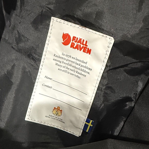 Fjallraven Kånken Black and Red Backpack NWOT, large size - Picture 4 of 7